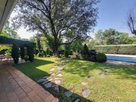 Chalet en venta en Valdemorillo, Cerro Alarcón photo 0