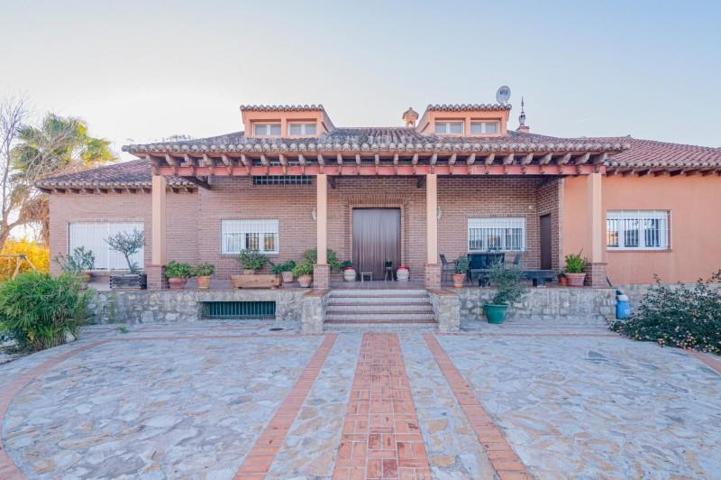 Chalet en venta en Fuente Vaqueros, Pago tablones photo 0