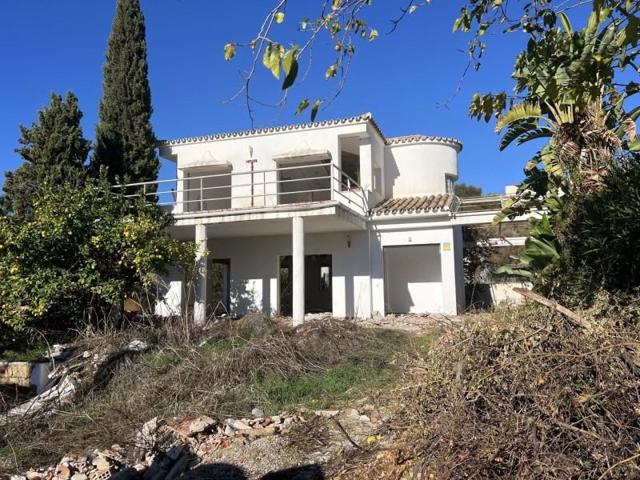 Chalet en venta en Marbella, Marbella photo 0