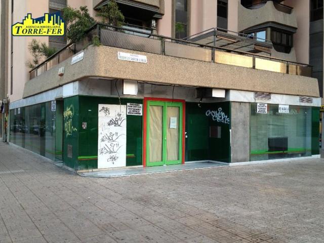 Local comercial en venta en Almería, Federico garcia lorca photo 0