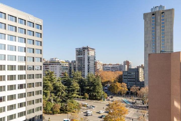 Aticos en venta en Madrid, Cuzco photo 0