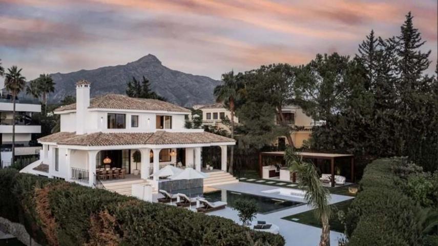 Chalet en venta en Marbella, Marbella photo 0