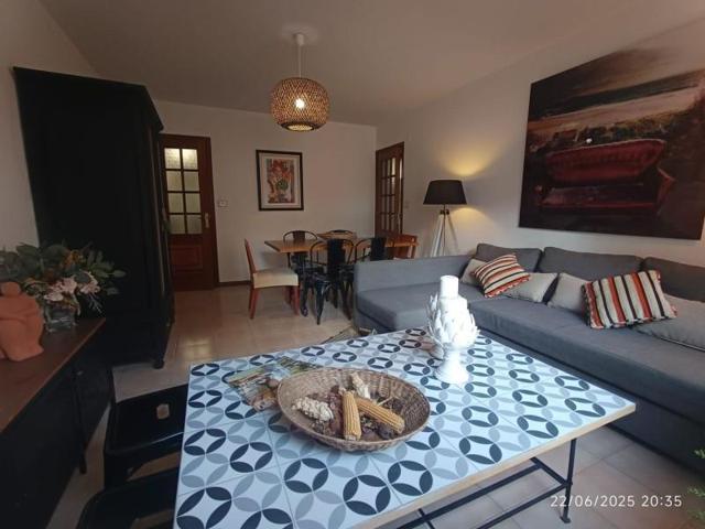 Piso en alquiler en Sanxenxo, Salnés photo 0