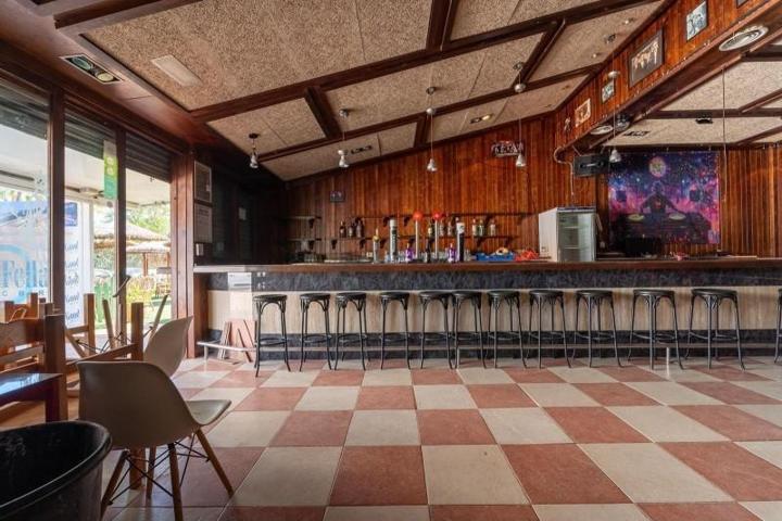 Local comercial en alquiler en Alcúdia, Puerto de alcudia photo 0