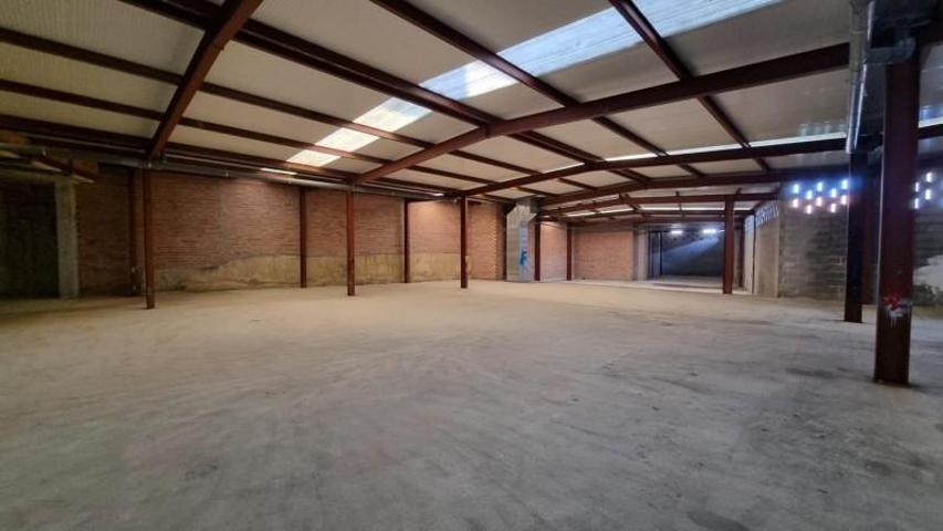 Local comercial en alquiler en Torrelavega, Avenida de Bilbao, 31, 39300 photo 0