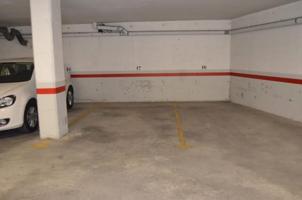 Parking en venta en El Vendrell, Centro photo 0