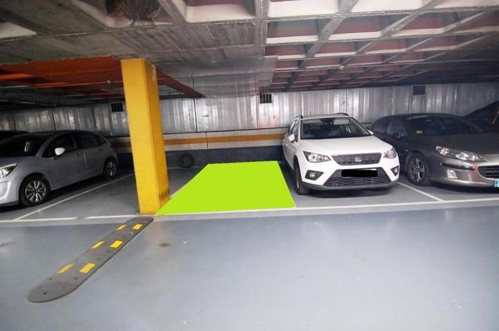 Parking en venta en Badalona, La Salut - Lloreda photo 0