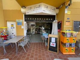 Local comercial en venta en Arona photo 0