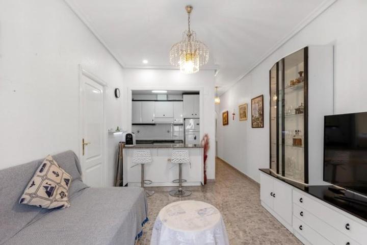 Apartamento en venta en Torrevieja, Playa del Cura photo 0