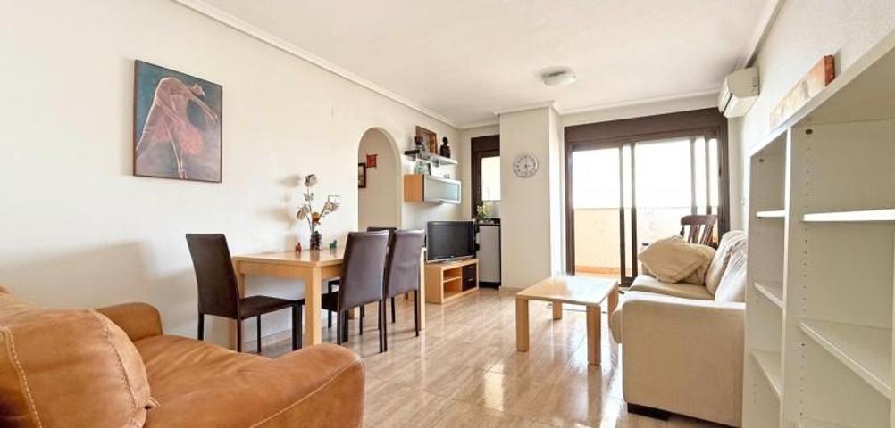 Apartamento en venta en Torrevieja, Playa de los locos photo 0