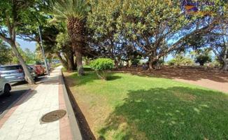 Piso en venta en Puerto de la Cruz, Playa Jardín photo 0