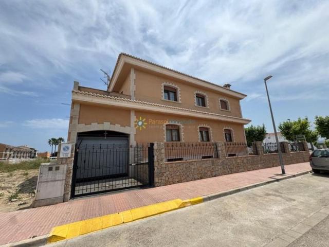 Chalet en venta en Piles, Piles pueblo photo 0