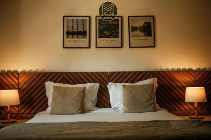 Edificio en venta en León, León photo 0