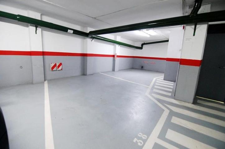 Garaje en venta en Badalona, La Salut - Lloreda photo 0