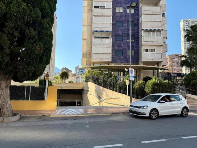 Parking en venta en Benidorm, Levante photo 0