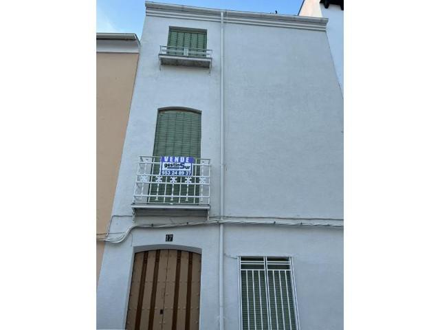 Casa en venta en Torredonjimeno photo 0