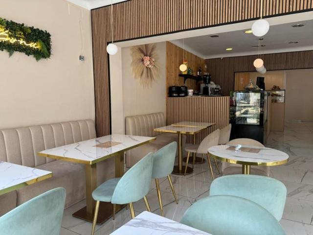 Local comercial en venta en Roses, Centre photo 0