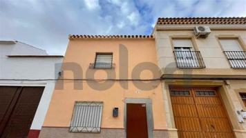 Chalet en venta en Villarrobledo, La Mancha photo 0