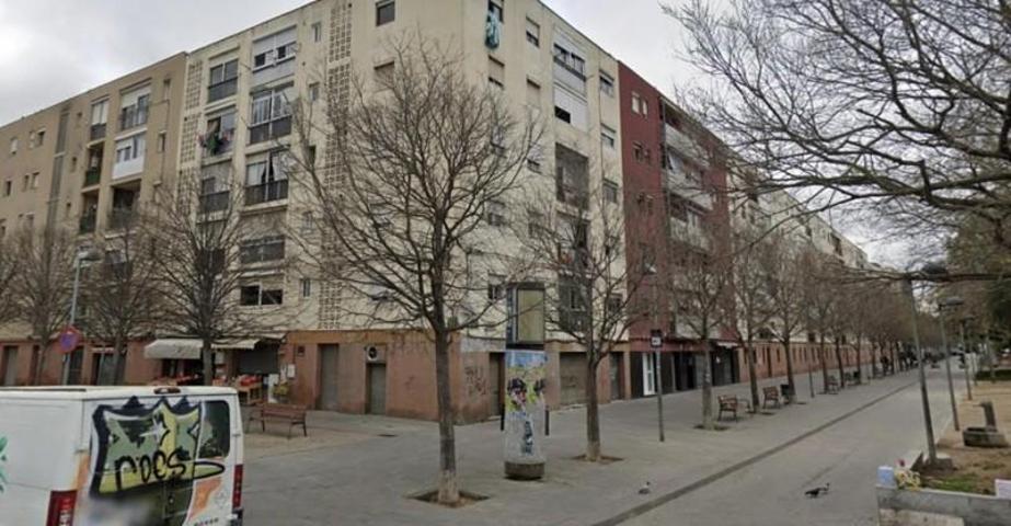 Piso en venta en Montcada i Reixac, La Ribera photo 0