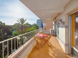 Apartamento en venta en Guardamar del Segura photo 0