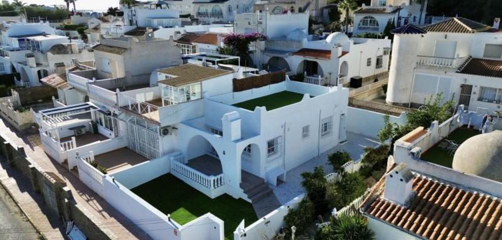 Bungalow en venta en San Miguel de Salinas, Urbanizacion blue lagoon photo 0