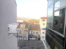 Piso en venta en Vigo, Teis photo 0