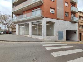 Local comercial en alquiler en Manresa, Ametllers photo 0