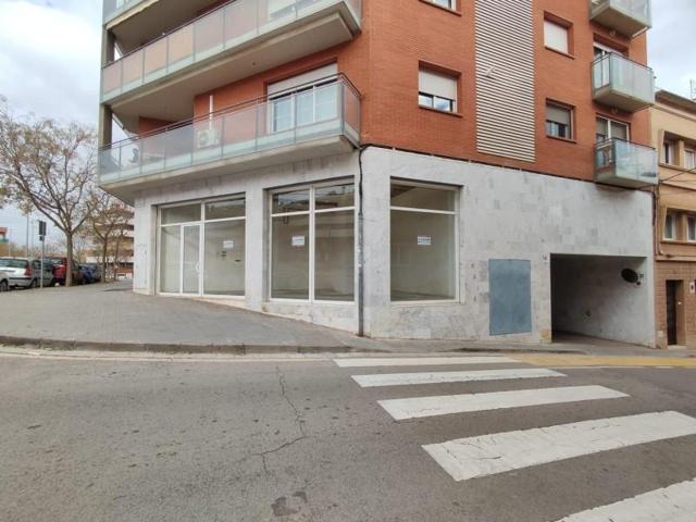 Local comercial en alquiler en Manresa, Ametllers photo 0