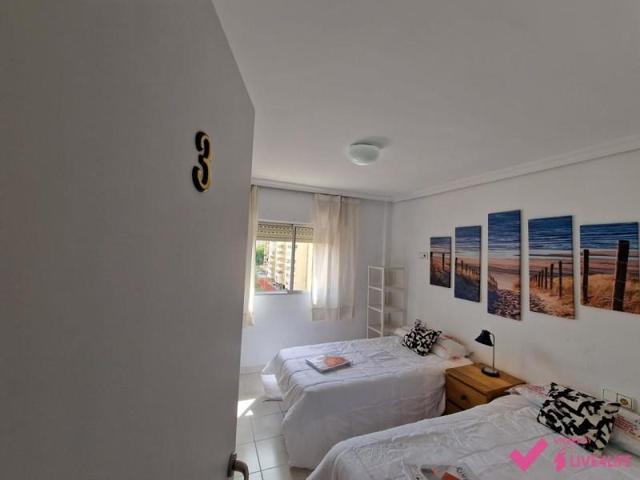 Habitación en alquiler en Sevilla, Calle Avión Cuatro Vientos, 41013 photo 0