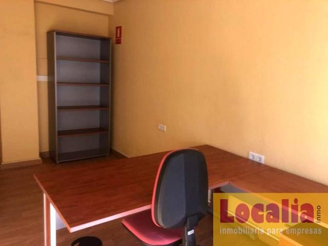 Local comercial en alquiler en Torrelavega, Calle Augusto González Linares, 39300 photo 0