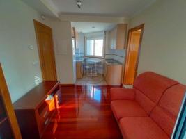 Apartamento en alquiler en Vigo, Teis photo 0
