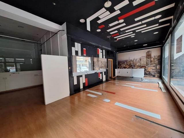 Local comercial en alquiler en Alzira, Alzira photo 0