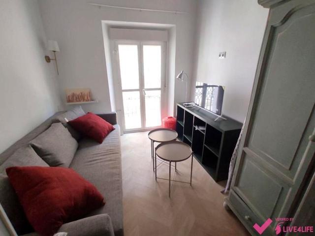 Piso en alquiler en Sevilla, Calle Lanza, 41003 photo 0