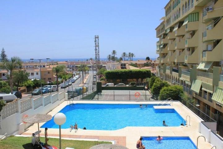 Planta baja en alquiler en Málaga, La Cala del Moral photo 0