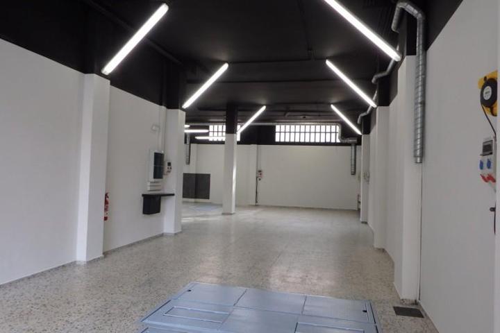 Local comercial en alquiler en Manresa, Sagrada Familia photo 0