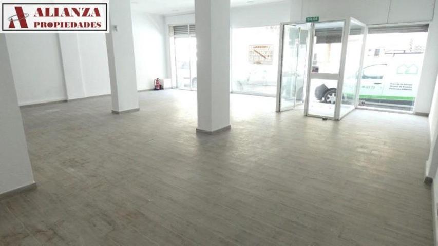 Local comercial en alquiler en Málaga photo 0