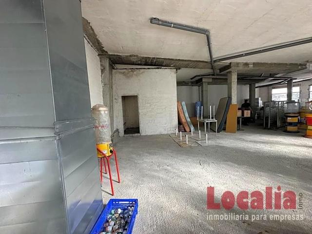 Local comercial en alquiler en Reinosa photo 0