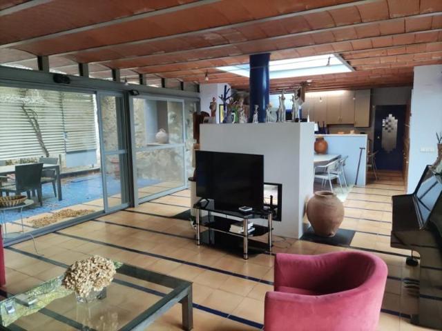 Casa en alquiler en Saus photo 0