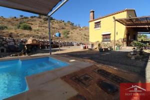 Chalet en alquiler en Coín, Zona rural, None photo 0