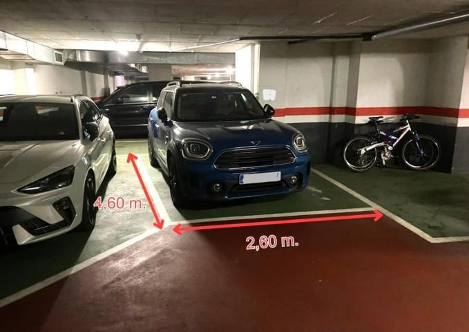 Parking en venta en Barcelona, El Poblenou photo 0
