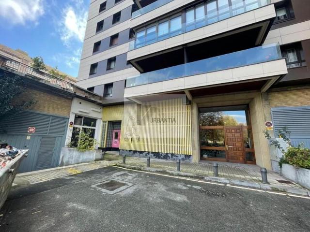 Local comercial en venta en Pamplona, Calle del Monasterio de Urdax, 31007 photo 0