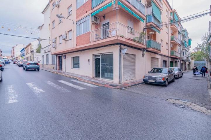 Local comercial en venta en Atarfe, Zona iliberis photo 0
