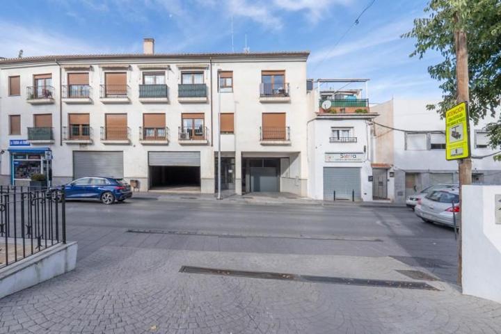 Local comercial en venta en Ogíjares, Mercadona photo 0