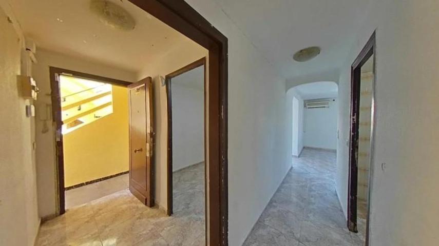 Piso en venta en Mataró, Rocafonda photo 0