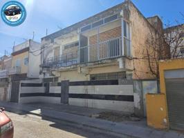 Casa en venta en San Fernando, El Parque - Reyes Catolicos photo 0