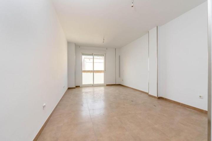Piso en venta en Almería, Barrio San Luis - Los Molinos photo 0