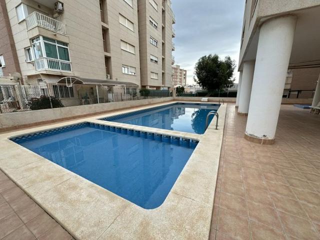 Apartamento en venta en Torrevieja photo 0
