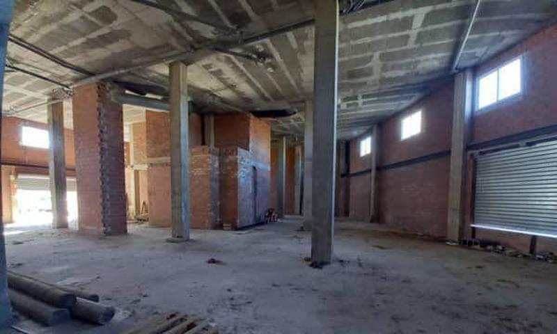 Local comercial en venta en Villarreal, Vila-real photo 0