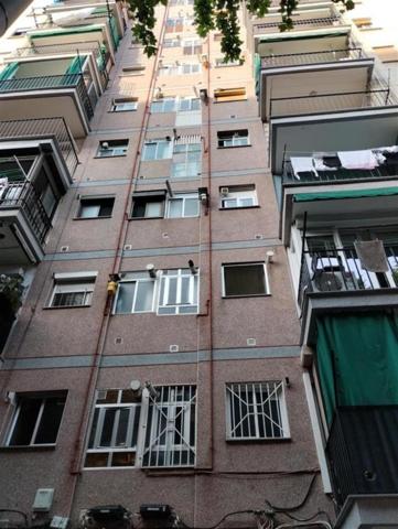 Piso en venta en Sant Adrià de Besòs, El Besós photo 0