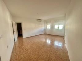 Piso en venta en Cúllar Vega, Vega de granada zona noroeste photo 0